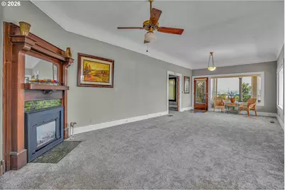 406 W C St, Rainier, OR 97048 - Photo 16