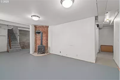 406 W C St, Rainier, OR 97048 - Photo 40