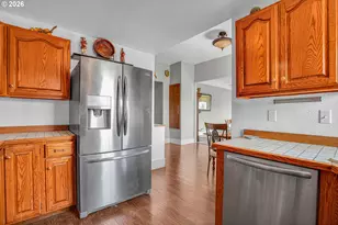 406 W C St, Rainier, OR 97048 - Photo 22