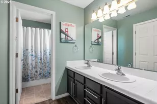 3238 NW Pacific Rim Dr, Camas, WA 98607 - Photo 16