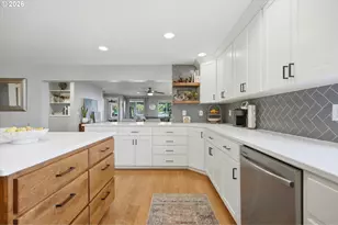 901 SE 6th Ct, Battle Ground, WA 98604 - Photo 14
