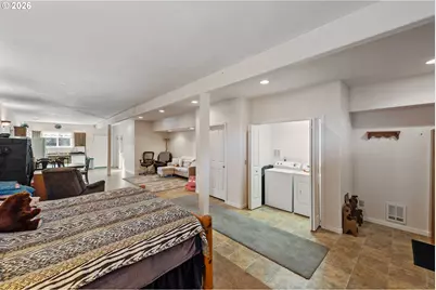 770 18th Ave, Coos Bay, OR 97420 - Photo 42