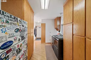 770 18th Ave, Coos Bay, OR 97420 - Photo 24