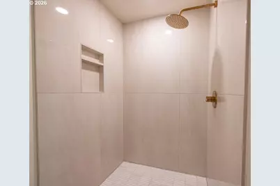 2116 E 39th St, Vancouver, WA 98663 - Photo 12