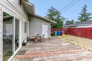 630 SE 134th Ave, Portland, OR 97233 - Photo 32