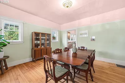 2604 SE Washington St, Portland, OR 97214 - Photo 10