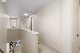 9304 N Richmond Ave, Portland, OR 97203 - Photo 14