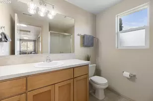 9304 N Richmond Ave, Portland, OR 97203 - Photo 18