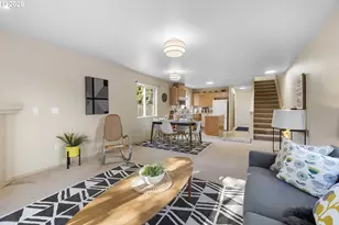 9304 N Richmond Ave, Portland, OR 97203 - Photo 10