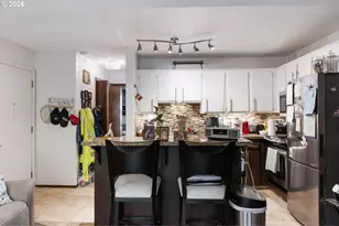 478 N Hayden Island Dr, Portland, OR 97217 - Photo 10