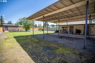 2897 Game Farm Rd, Springfield, OR 97477 - Photo 38