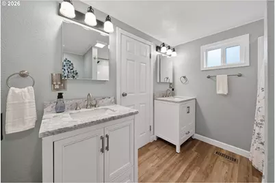 739 W Wharton St, Roseburg, OR 97471 - Photo 20