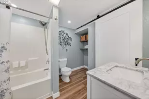 739 W Wharton St, Roseburg, OR 97471 - Photo 18