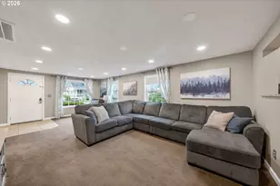 739 W Wharton St, Roseburg, OR 97471 - Photo 6