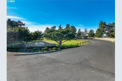 88708 Surfsands Rd, Gearhart, OR 97138 - Photo 2