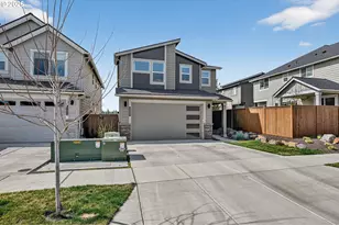 60903 SE Epic Pl, Bend, OR 97702 - Photo 2