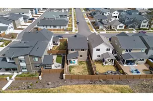 60903 SE Epic Pl, Bend, OR 97702 - Photo 36