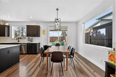 60903 SE Epic Pl, Bend, OR 97702 - Photo 8