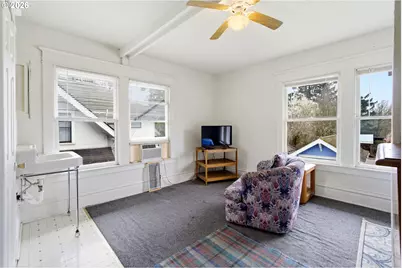 335 SE Baker St, McMinnville, OR 97128 - Photo 22