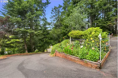 640 Royal Dr, Lakeside, OR 97449 - Photo 38