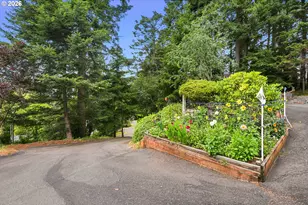 640 Royal Dr, Lakeside, OR 97449 - Photo 38