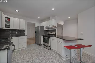 11251 SW Capitol Hwy, Portland, OR 97219 - Photo 8