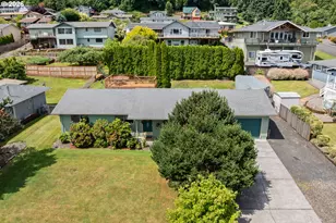 1865 7th St, Columbia City, OR 97018 - Photo 2