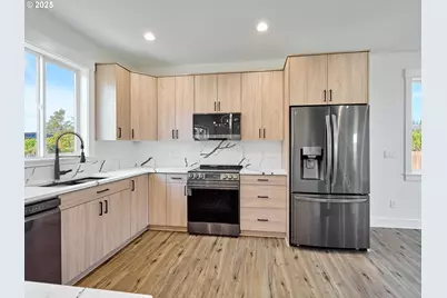 220 Juniper Ave, Gervais, OR 97026 - Photo 4