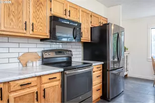 35413 Pittsburg Rd, Saint Helens, OR 97051 - Photo 12