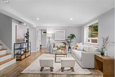 901 SW Maplecrest Ct, Portland, OR 97219 - Photo 16