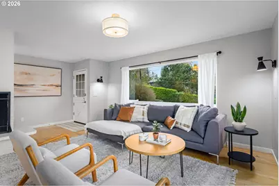 901 SW Maplecrest Ct, Portland, OR 97219 - Photo 8