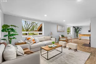 901 SW Maplecrest Ct, Portland, OR 97219 - Photo 18