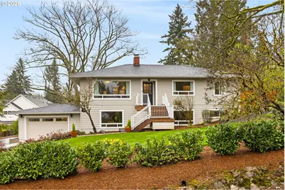 901 SW Maplecrest Ct, Portland, OR 97219 - Photo 2