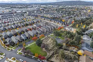 20745 NE Comet Ln, Bend, OR 97701 - Photo 40