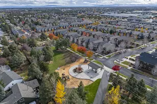 20745 NE Comet Ln, Bend, OR 97701 - Photo 36