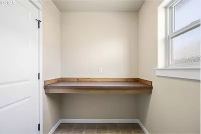 20745 NE Comet Ln, Bend, OR 97701 - Photo 22