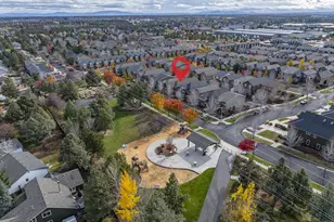 20745 NE Comet Ln, Bend, OR 97701 - Photo 26