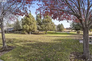 20745 NE Comet Ln, Bend, OR 97701 - Photo 24