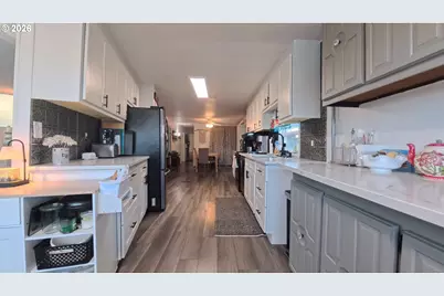 2232 42nd Ave SE #704, Salem, OR 97317 - Photo 6