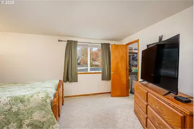 5282 Sugarpine Cir, Eugene, OR 97402 - Photo 20