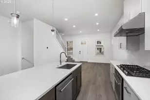16005 NW Holman Wy, Portland, OR 97229 - Photo 14