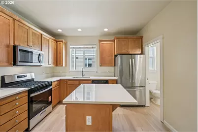 1117 SW 160th Ave, Beaverton, OR 97006 - Photo 8