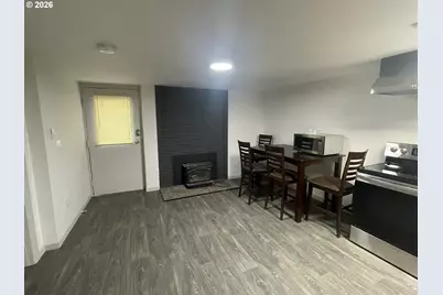 144 SE 85th Ave, Portland, OR 97216 - Photo 8