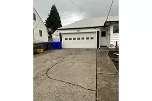 144 SE 85th Ave, Portland, OR 97216 - Photo 2