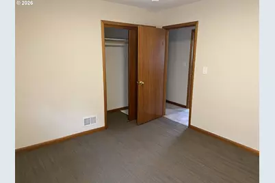 144 SE 85th Ave, Portland, OR 97216 - Photo 20