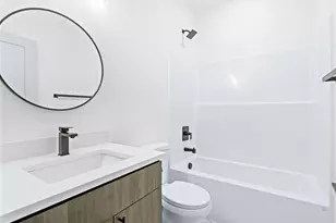 5215 SW Vacuna St, Portland, OR 97219 - Photo 8
