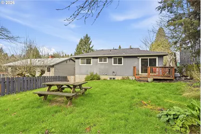 1330 SW Hume St, Portland, OR 97219 - Photo 34