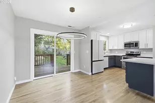 1330 SW Hume St, Portland, OR 97219 - Photo 8