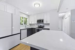 1330 SW Hume St, Portland, OR 97219 - Photo 12