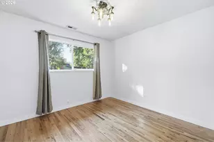 1330 SW Hume St, Portland, OR 97219 - Photo 18